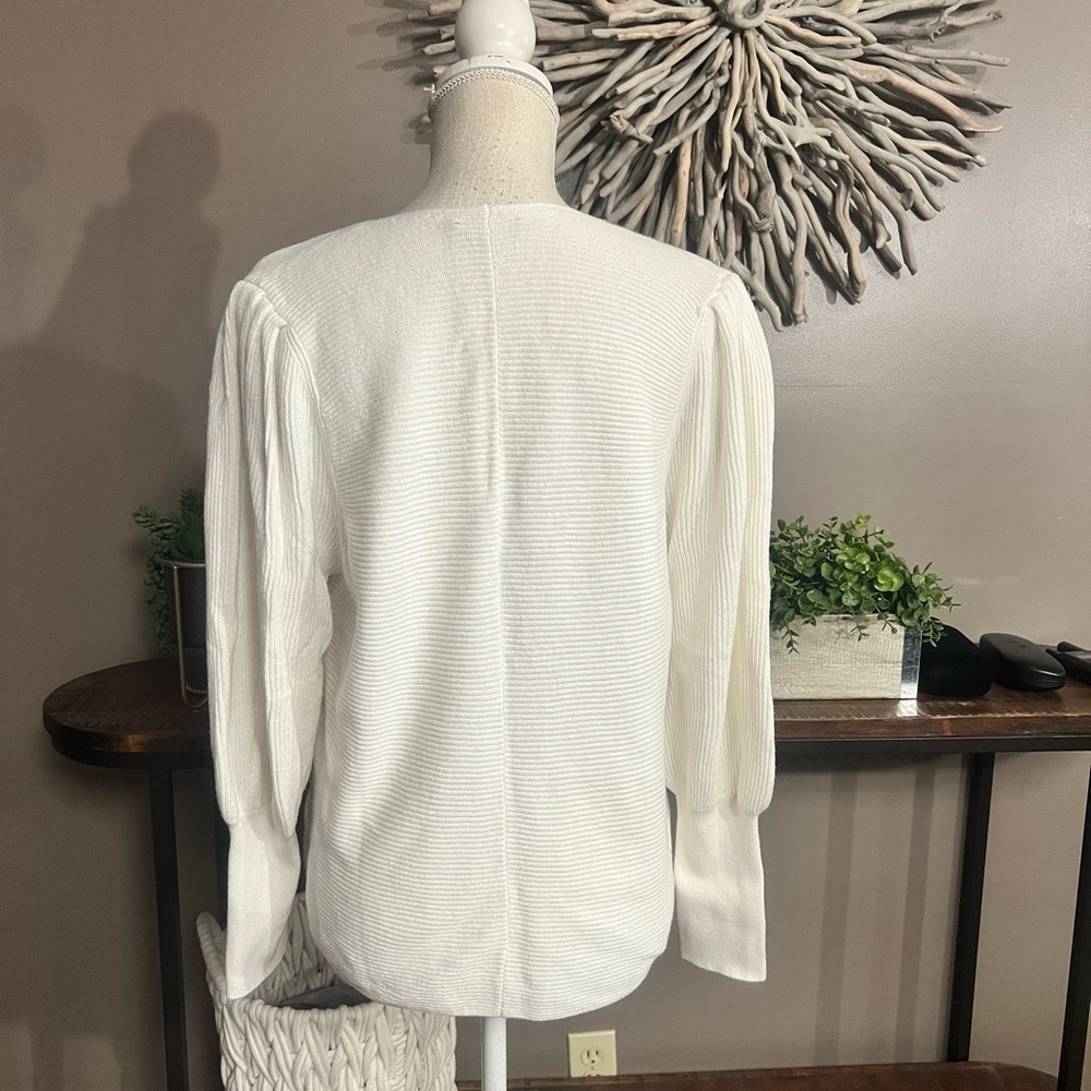 1.State‎ sweater - Picture 2 of 4
